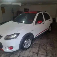 کوییک R سفید قرمز