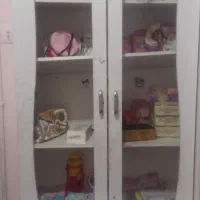 کمد یا کتابخانه کشودار