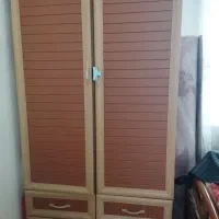 کمد لباس چوبی