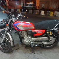 موتور سیکلت پیشرو 200 بالانسر