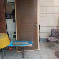 در چوبی در حد نو