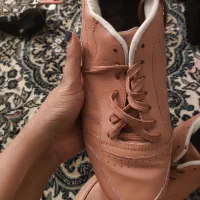 کفش|کیف، کفش، کمربند|شیراز, سرو|دیوار