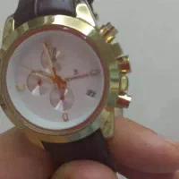 2 عدد ساعت مچی زنانه نو اصلا استفاده نشده
