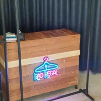 تولید انواع رگال و ملزومات بوتیکی و فروشگاهی|فروشگاه و مغازه|شیراز, شهرک والفجر|دیوار