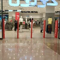 استخدام فروشنده ، صندوقدار و نیروی خدمات