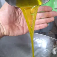 روغن زیتون امساله بکر، شیره انگور و رب انار