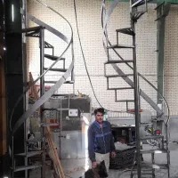 جوشکاری سیار ساخت انواع پله گرد ومعمولی والاچیق
