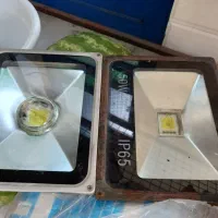 پرژکتور سالم هر دو