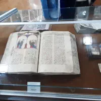 کتاب فروش