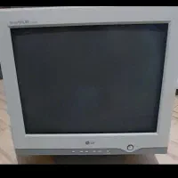 مانیتور و کیس قدیمی