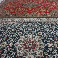 دو عدد فرش 12 متری زمینه ی سرمه ای و قرمز