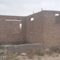 زمین نیمه کاره