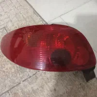 چراغ عقب ۲۰۶