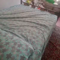 تخت دو نفره فلزی با آهن اضاف  برا استحکام بیشتر