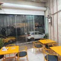 میز و صندلی فلزی در حد نو رستورانی|میز و صندلی غذاخوری|تهران, قیام|دیوار