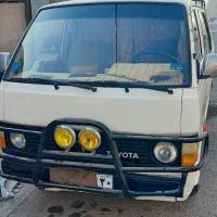 تویوتا ون هایس مدل 1983 میلادی