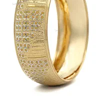 یک قطعه طلااز بچم گم شده تورو خدا کمکم کنید