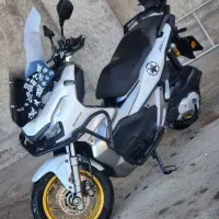 اموزش راندگی موتور به خانم ها