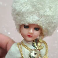 عروسک قدیمی نگهبان روسی