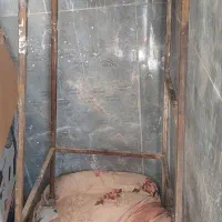 چهارپایه آهنی