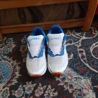 کفش asics و...
