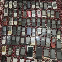 گوشی،های خاموش وروشن|موبایل|میانه, |دیوار