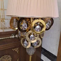 آباژور ایستاده|چراغ خواب و آباژور|پرند, فاز ۳|دیوار