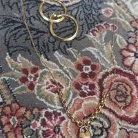 گوشواره و گردنبند