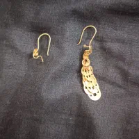 گوشواره گم شده