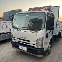 ایسوزو عروسک