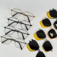 عینک طبی تیتانیوم با دو کاور آفتابی پلاریزه