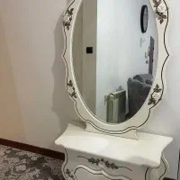 آینه کنسول در حد نو