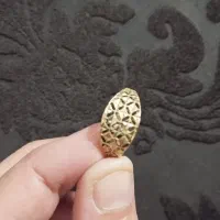 انگشتر و گوشواره طلا