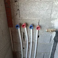 لوله کشی آب و فاضلاب وبرق کاری ساختمان