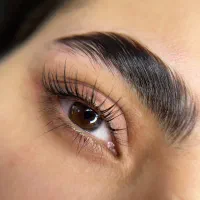 خدمات اکستنشن مژه و لیفت و لمینت مژه ابرو|خدمات آرایشگری و زیبایی|خرم‌آباد, |دیوار