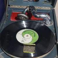 گرامافون هندلی