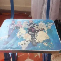 یک عدد صندلی کودک