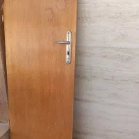 درب یک لتی اتاقی نو