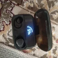 یک عدد ارپاد تک همراه چند عدد کابل ایفون اصل