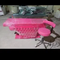 تخت فیشیال. ترولی. آینه چرخدار. پاف. میز ناخن|آرایشگاه و سالن‌های زیبایی|ماهدشت, |دیوار