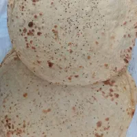 نان خانگی با آرد بومی سبوسدار