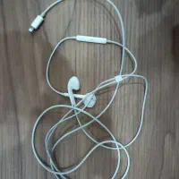 هنفری سیم دار اپل کاملا نو در حد نو تخفیف به مشتری