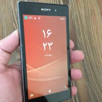 گوشی سونی Xperia Z1 همراه با پایه شارژ