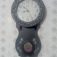 ساعت و زیر تلویزیونی