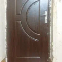 فروش در حال چوبی پنجره اهنی