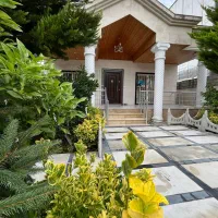 همکف-300متری-سرسبز-بدون-مشرف