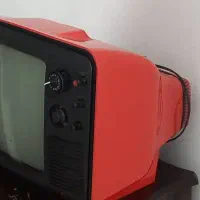 تلویزیون قدیمی ۱۹ اینچ