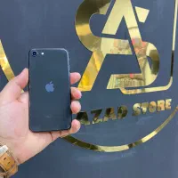 ایفون se 2020