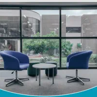 بازاریاب تلفنی خانوم