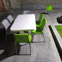 میز و صندلی